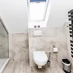 Smart Haus Jade 204